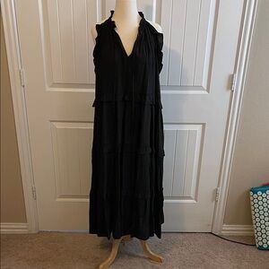 Chic Black Ruffled Maxi Dress